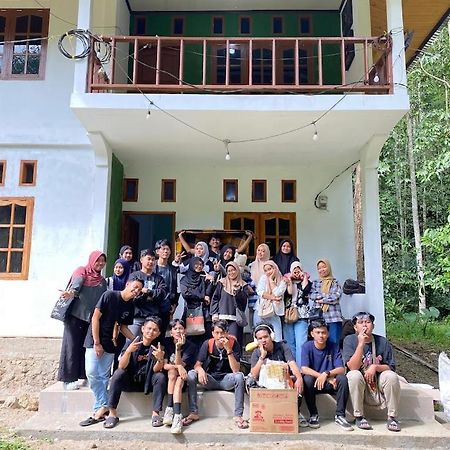 Sugi House Toraja - Penginapan Villa Harian Keluarga -Muat 20 Orang Rantepao Exterior foto